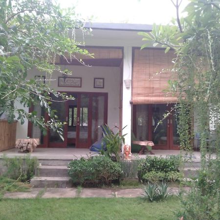 Rumah Made Amed Exterior foto